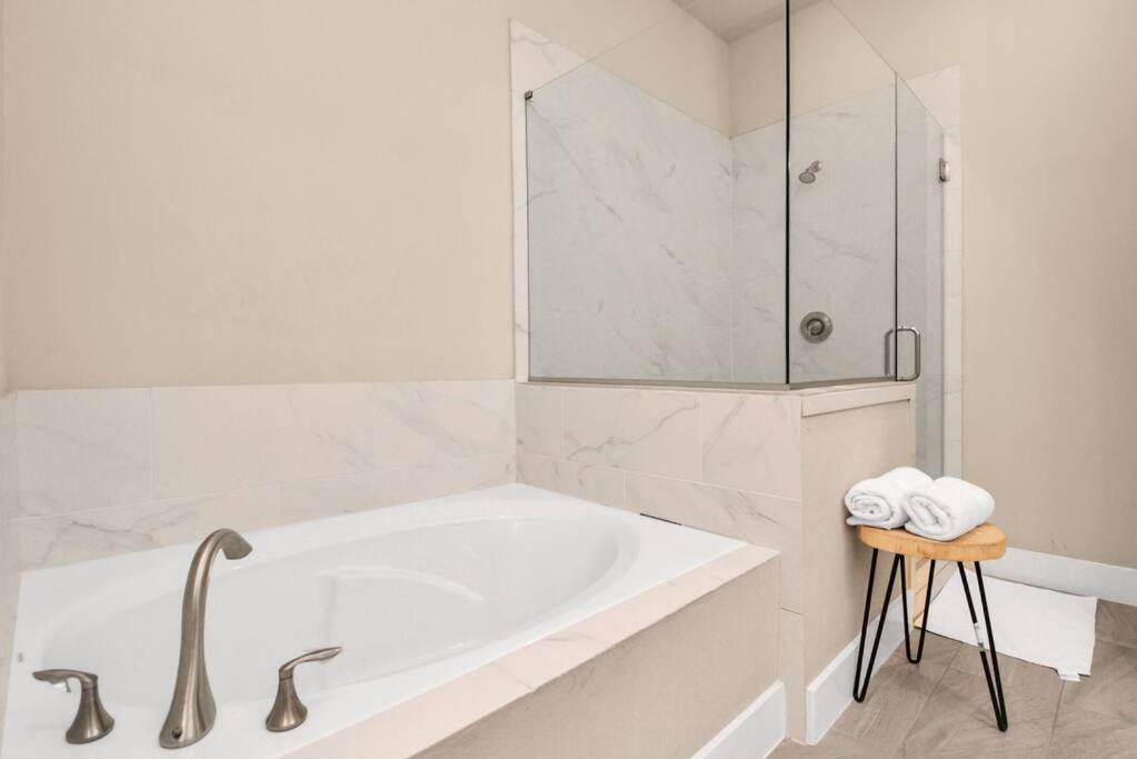 Beautiful Luxurious Houston Galleria Home المظهر الخارجي الصورة